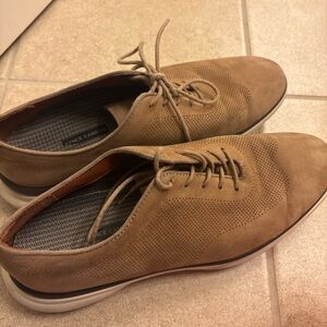 Vince Camuto Men's Tan Oxford Shoes